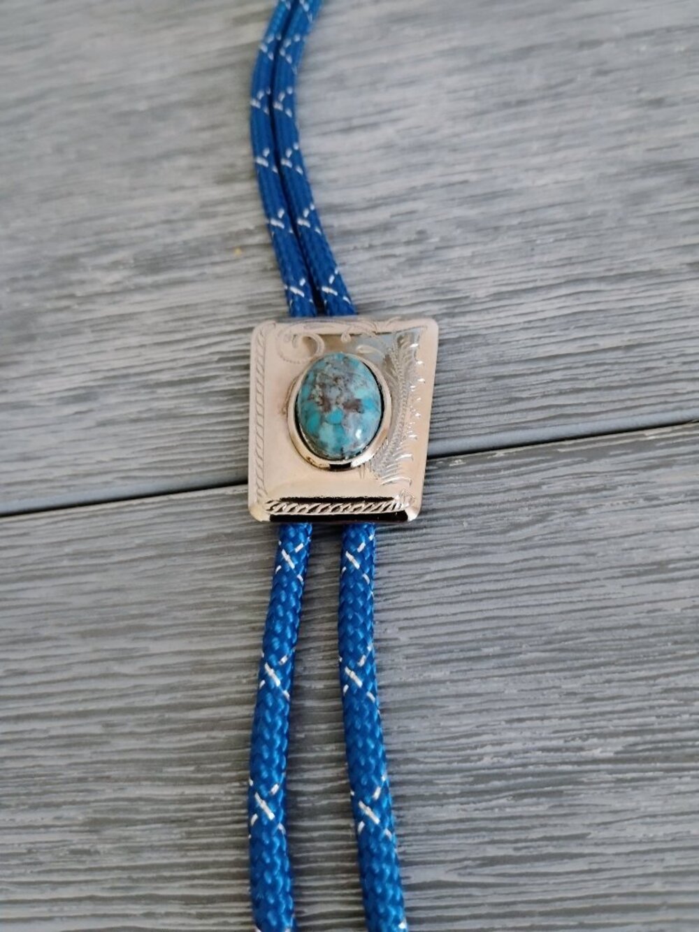 Vintage Western Bolo Tie Turquoise Stone Silver Tone